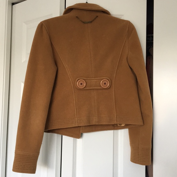 Coat - Picture 2 of 4